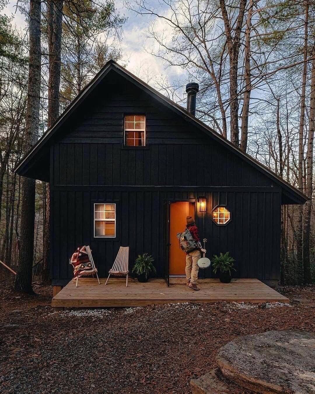 Cabin Quietude: A Cozy Escape in the Woods
