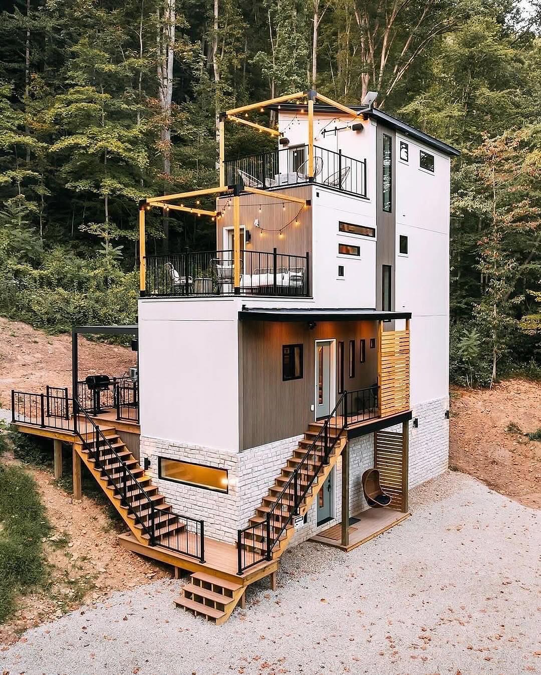 Modern Heights in the Heart of Nature