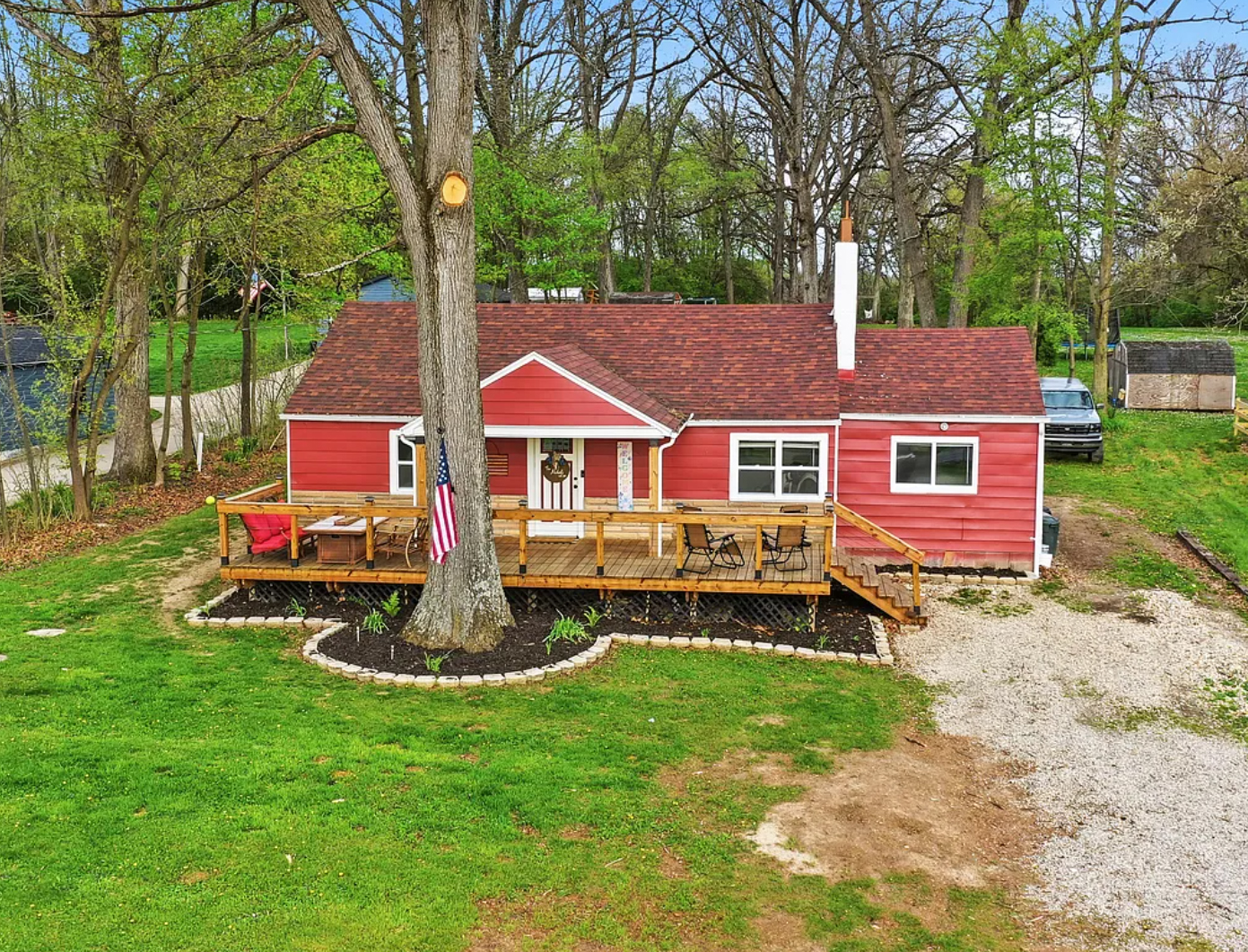 Escape to Quiet Country Living on Over an Acre