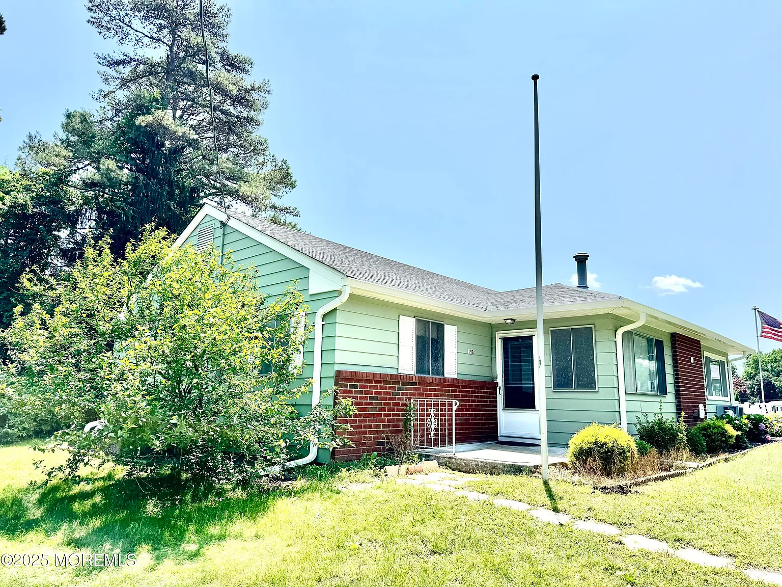 Cozy 2-Bedroom Duplex in a Peaceful 55+ Community with Full Maintenance Living