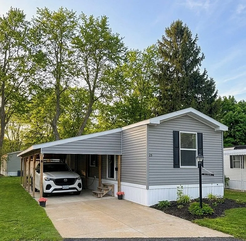 Your Perfect Fresh Start Awaits on Oak Lane in Clarence