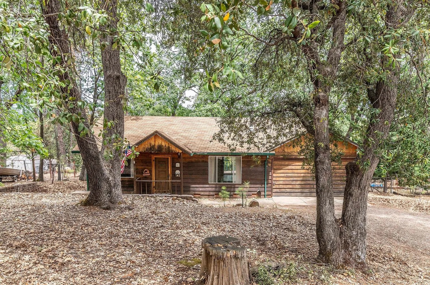 Your Next Mountain Dream Awaits in Pine Grove