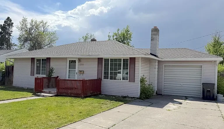 Front exterior of 1280 Cathryn Avenue in Idaho Falls