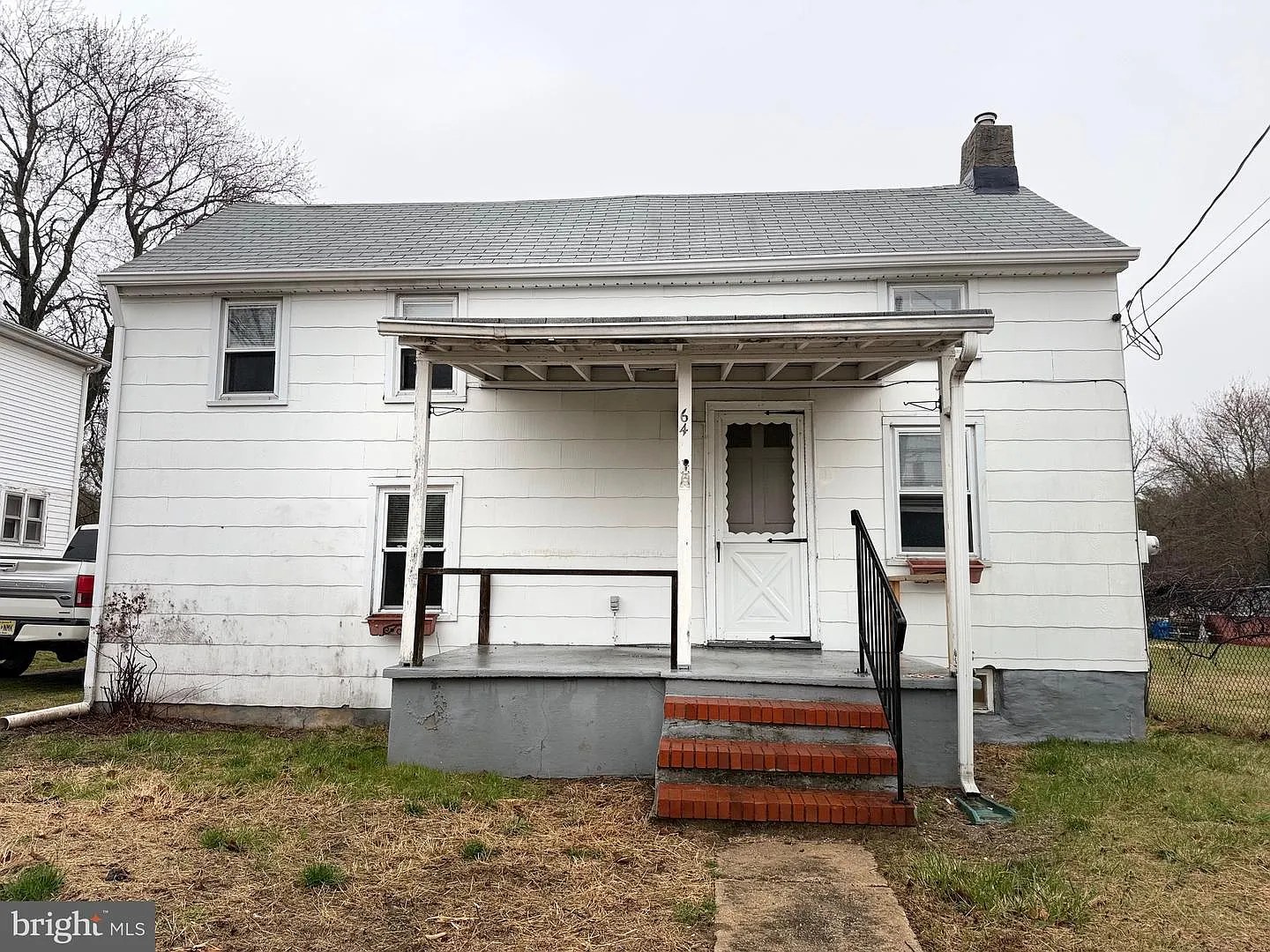 Country Charm Awaits: Your Affordable Retreat in Cedarville, New Jersey